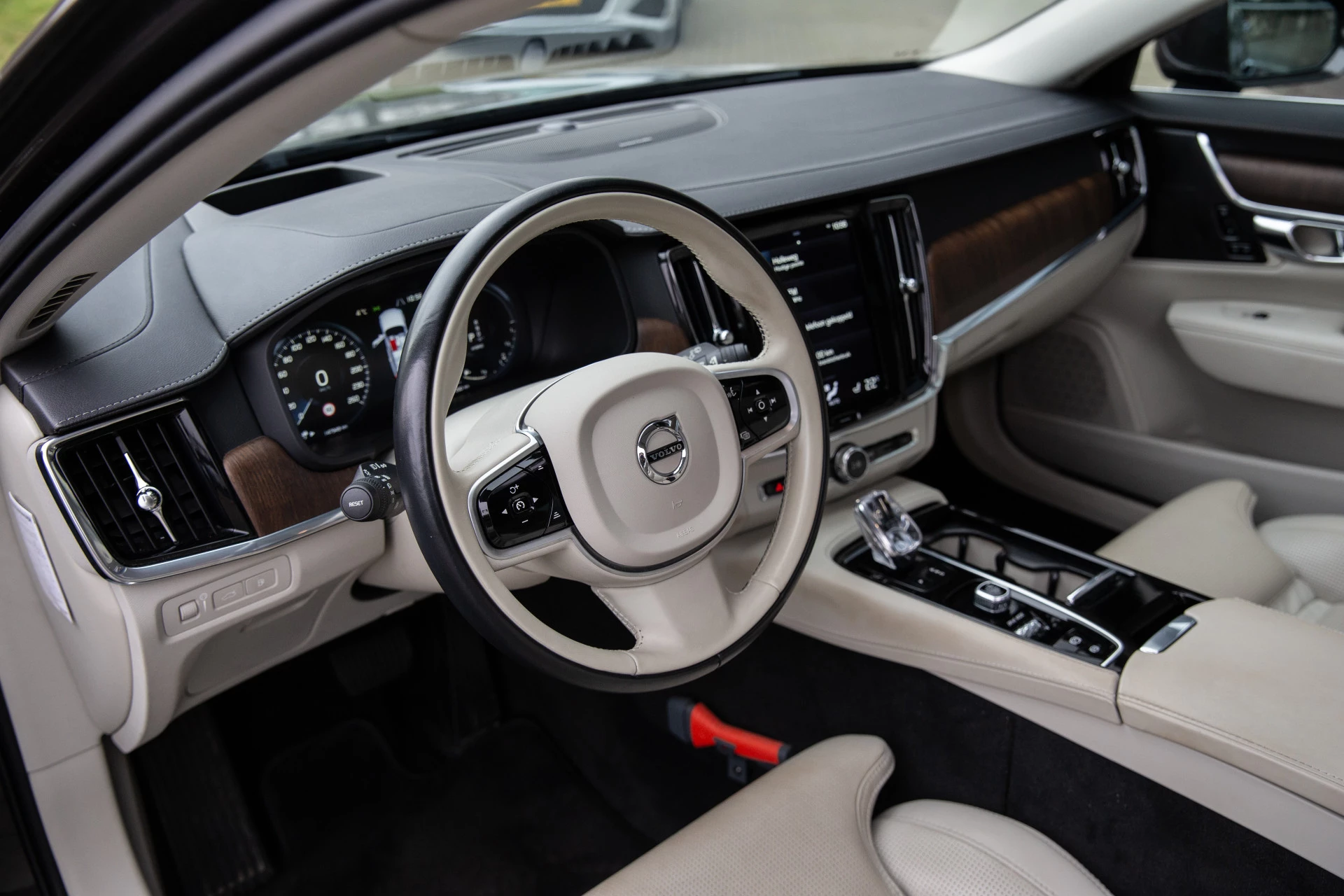 Hoofdafbeelding Volvo V90