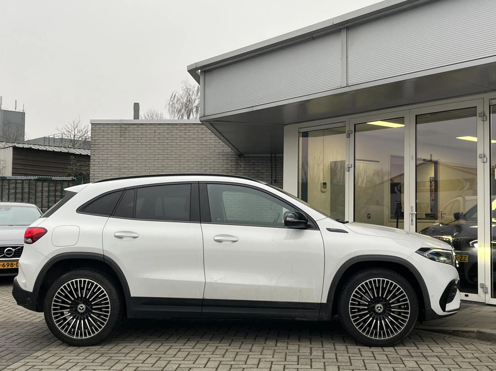 Hoofdafbeelding Mercedes-Benz EQA