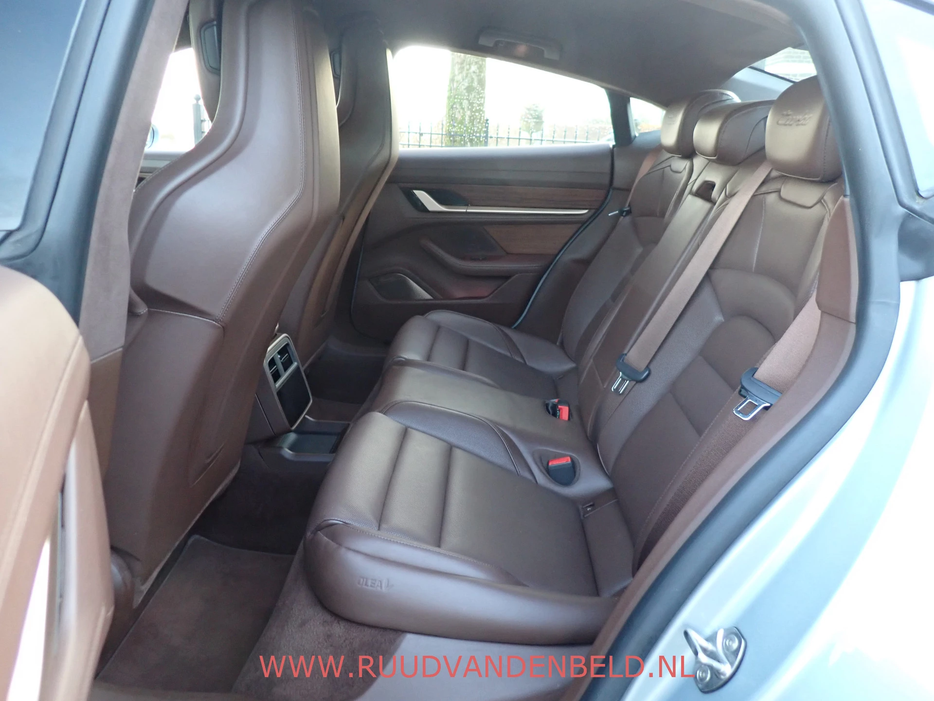 Hoofdafbeelding Porsche Taycan