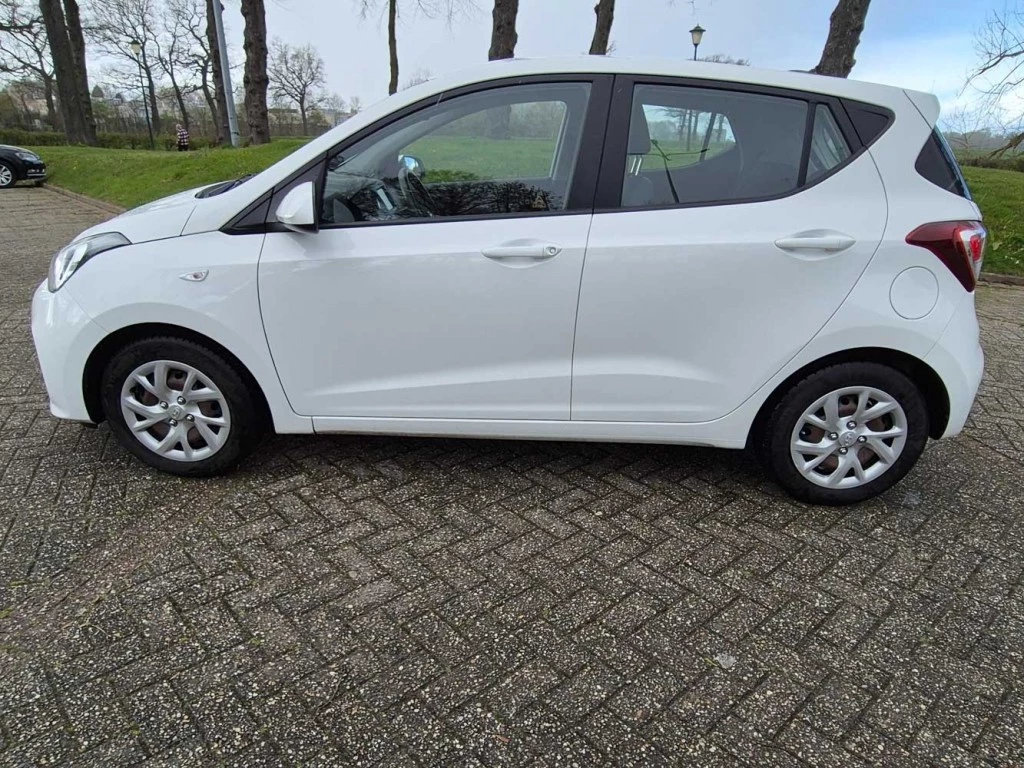 Hoofdafbeelding Hyundai i10