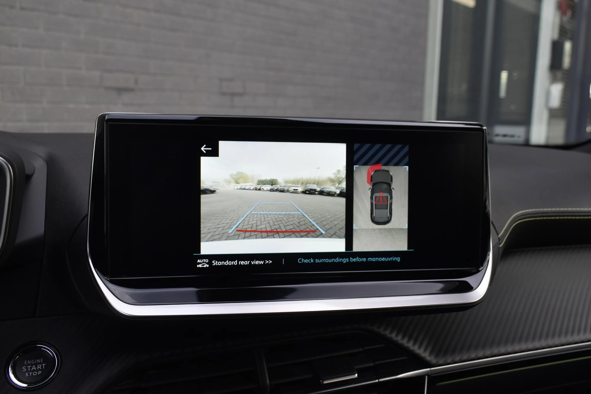 Hoofdafbeelding Peugeot e-2008