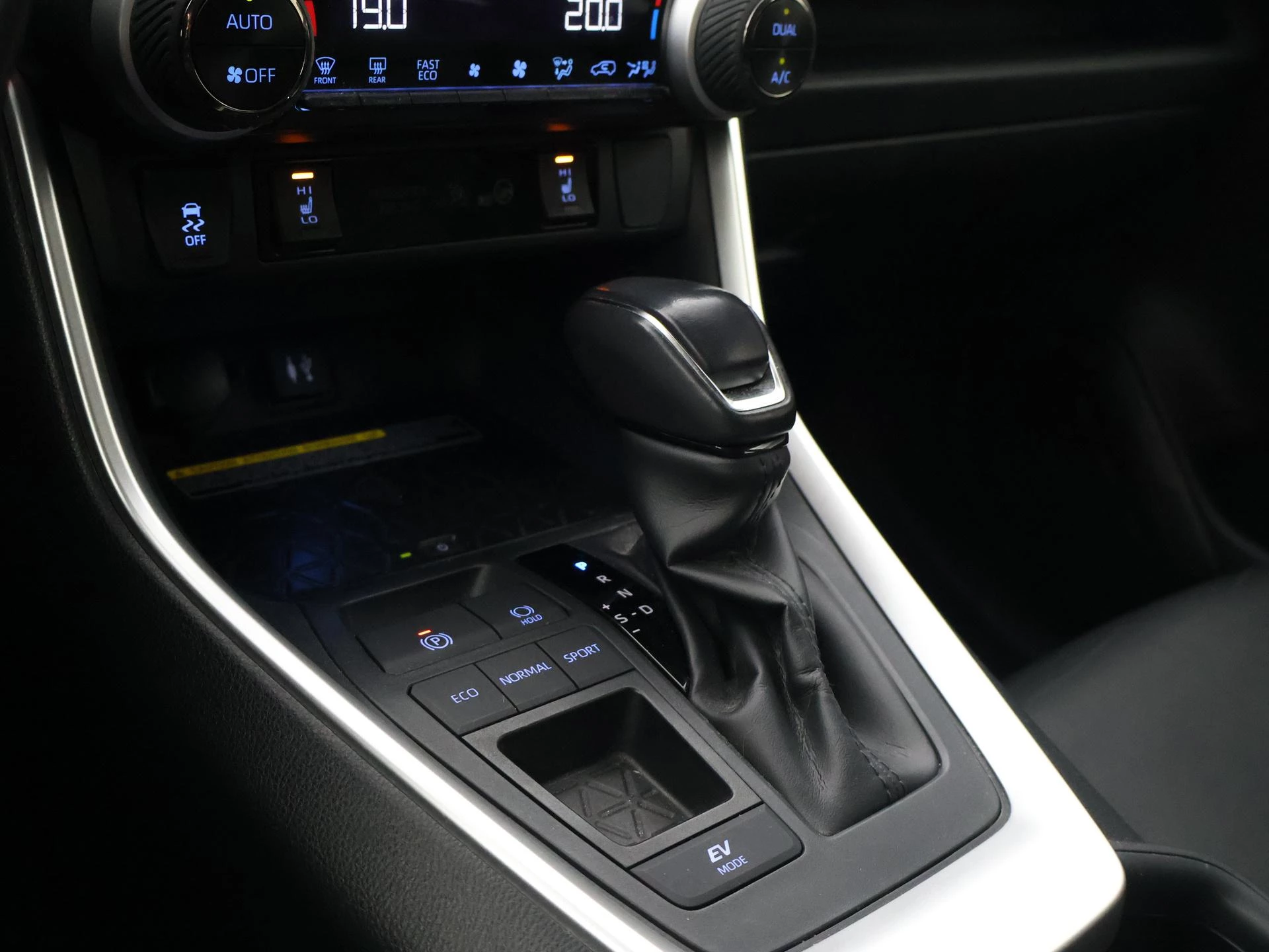 Hoofdafbeelding Toyota RAV4