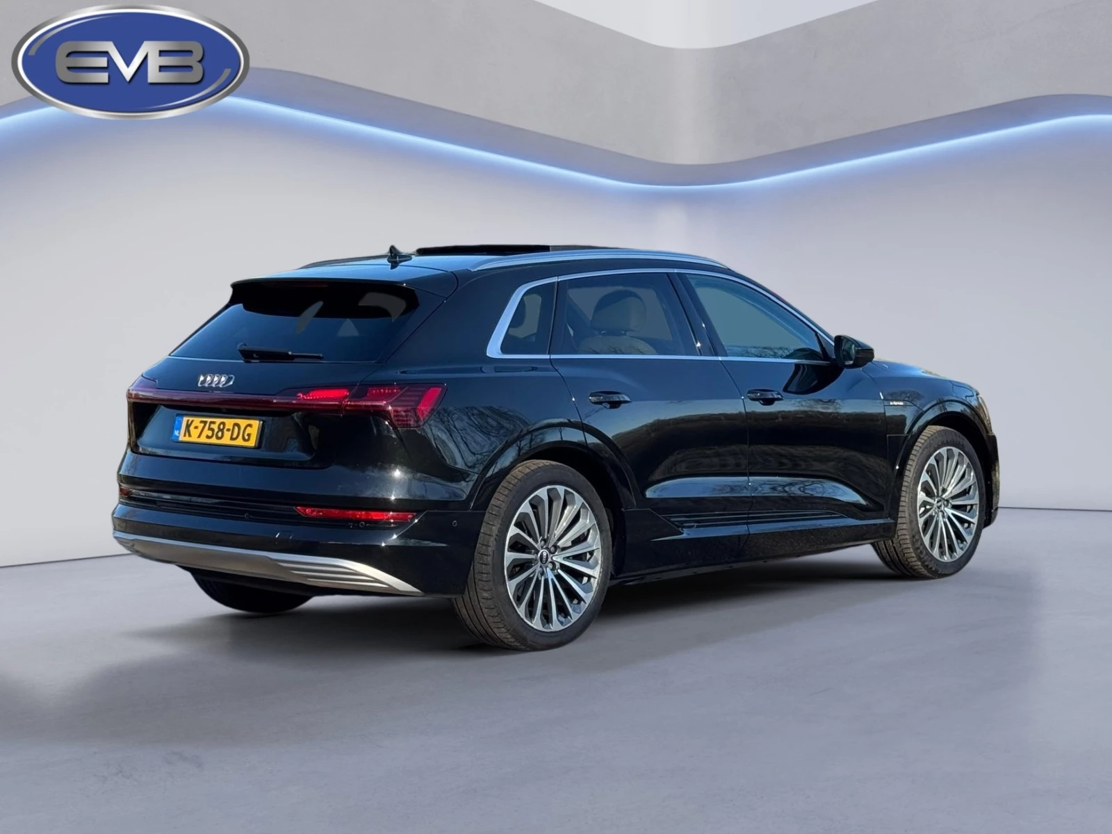 Hoofdafbeelding Audi e-tron