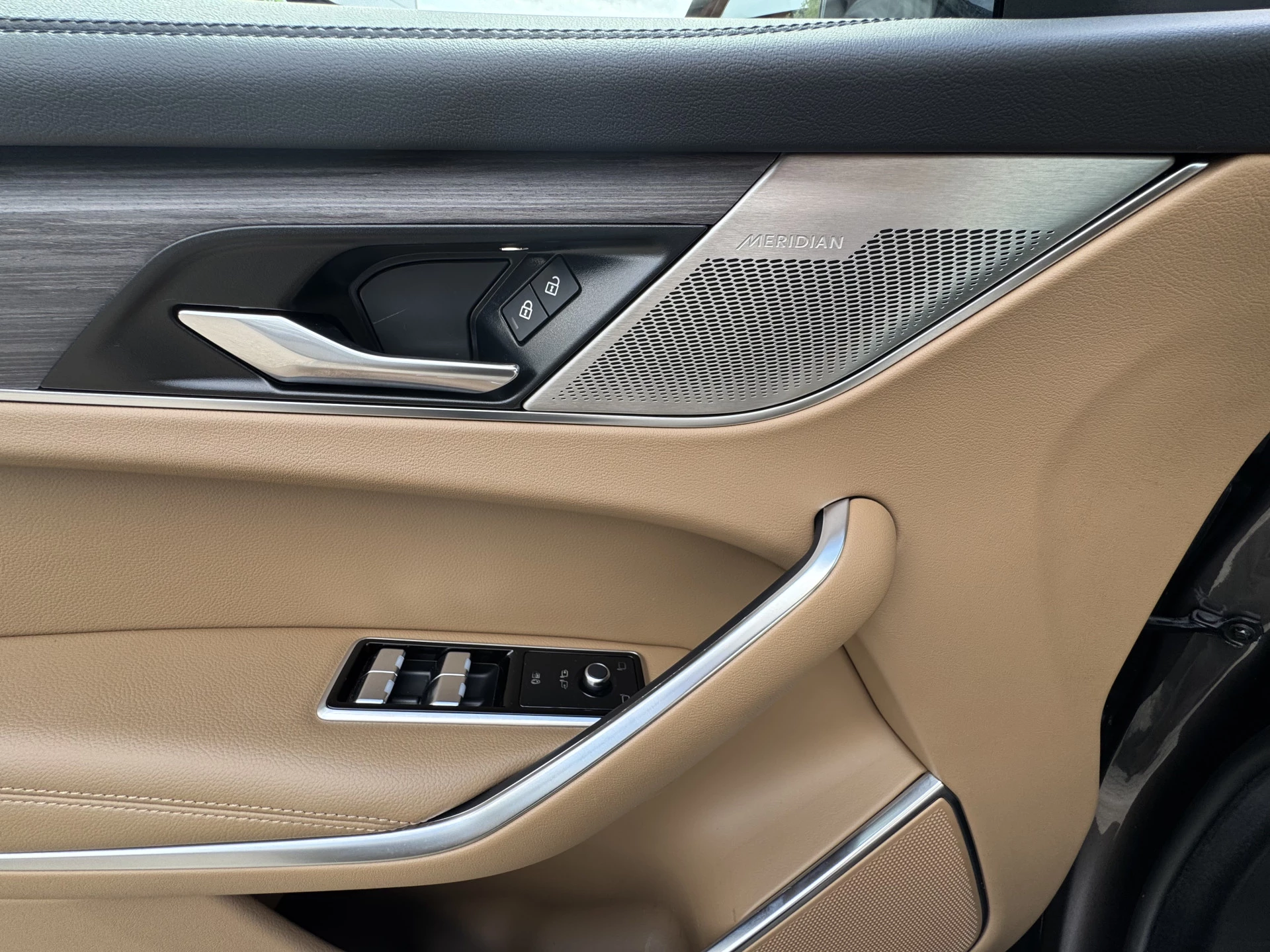 Hoofdafbeelding Jaguar F-PACE
