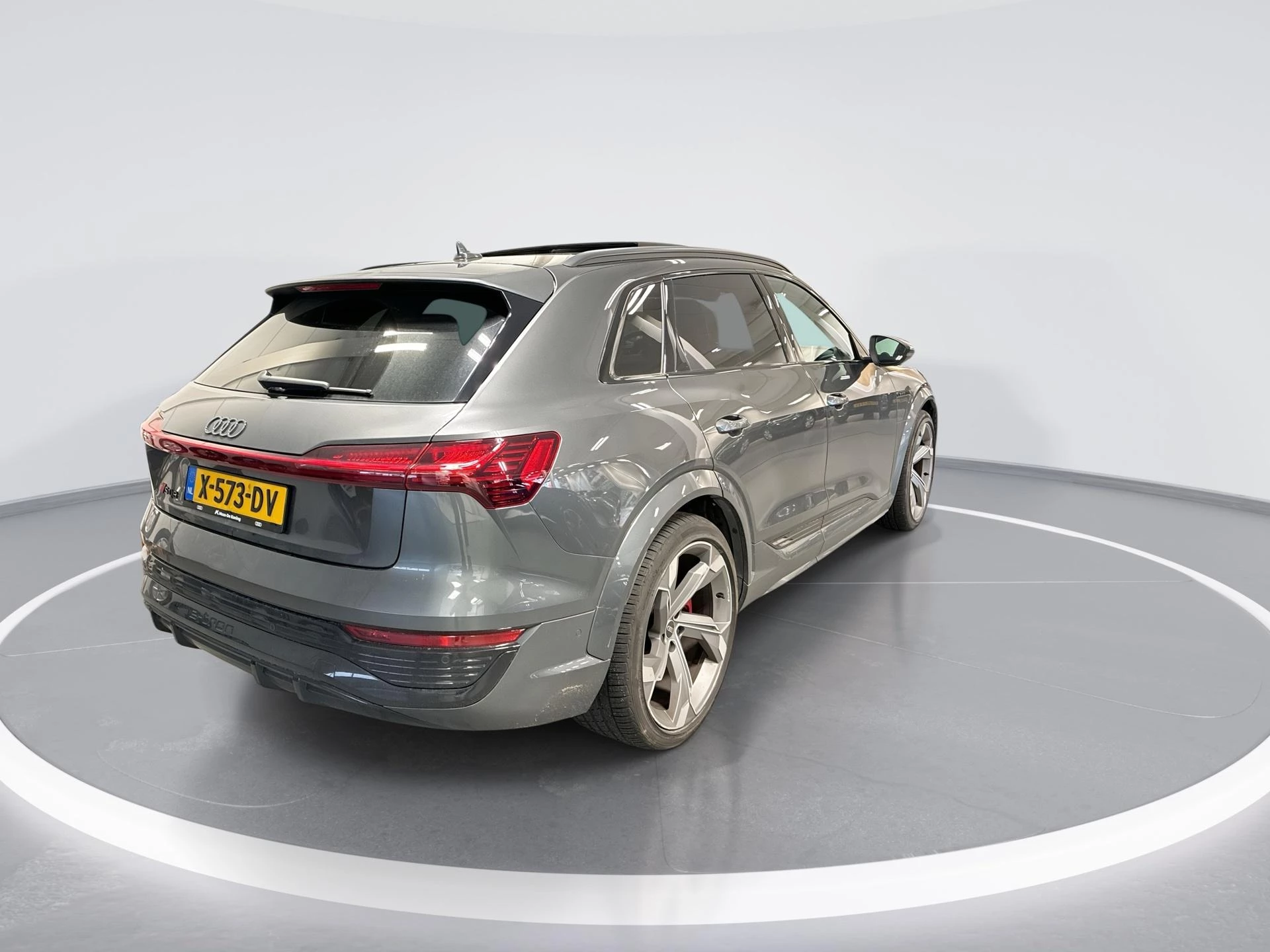 Hoofdafbeelding Audi Q8 e-tron