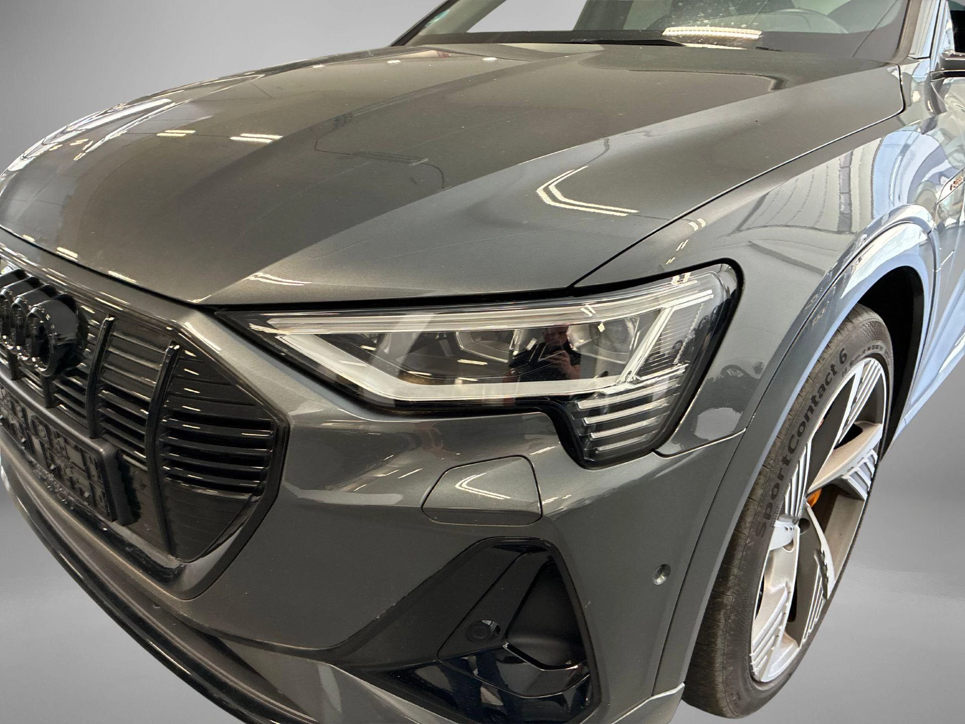 Hoofdafbeelding Audi e-tron