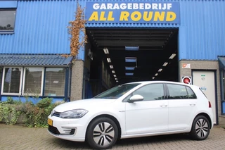 Hoofdafbeelding Volkswagen e-Golf Volkswagen e-Golf edition navigatie adaptief cruise park pilot winterset NAP