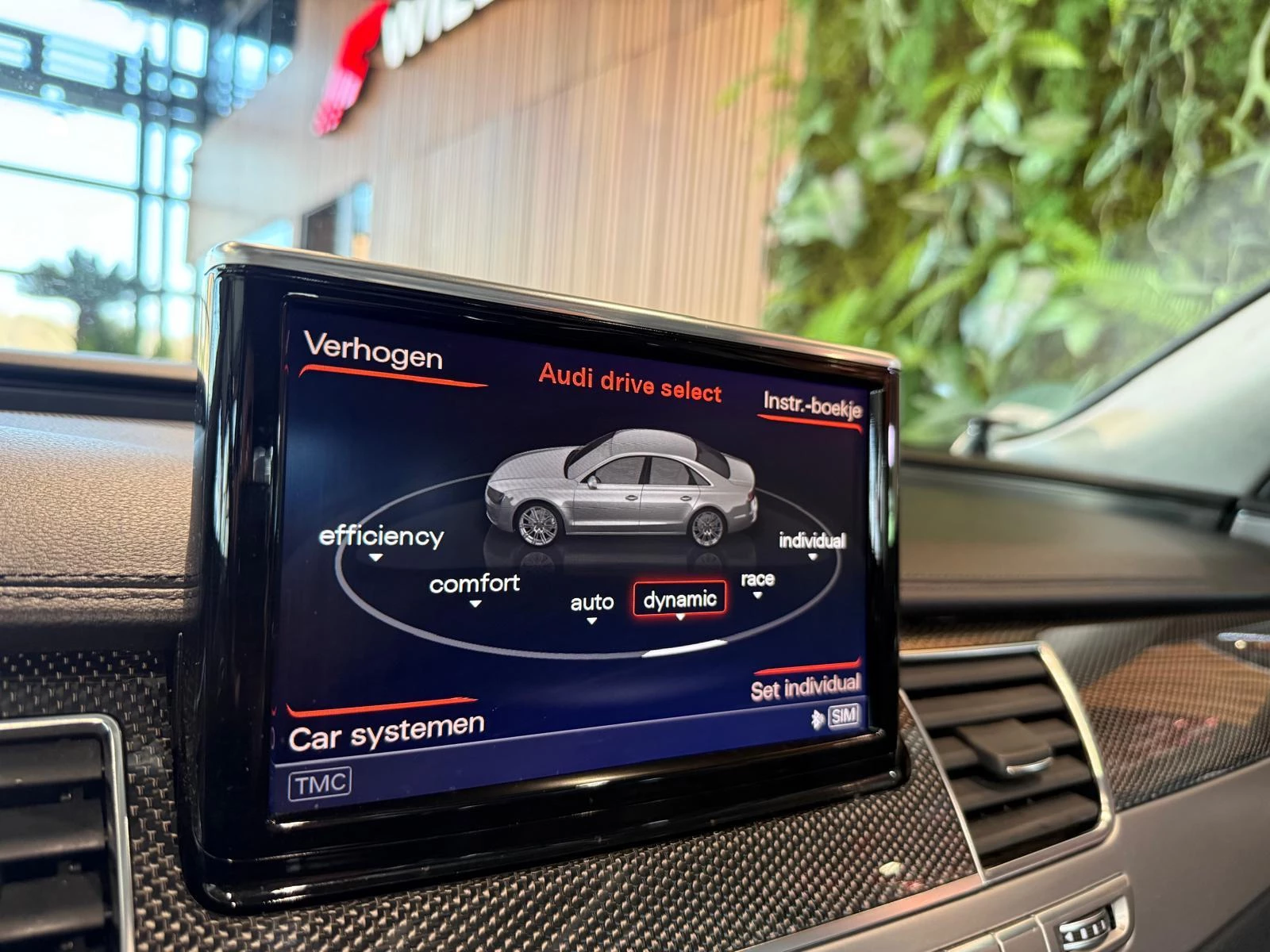 Hoofdafbeelding Audi A8