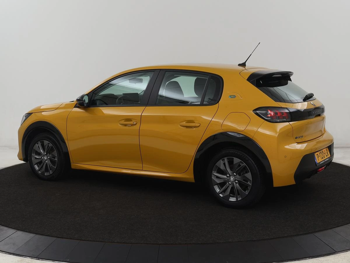 Hoofdafbeelding Peugeot e-208