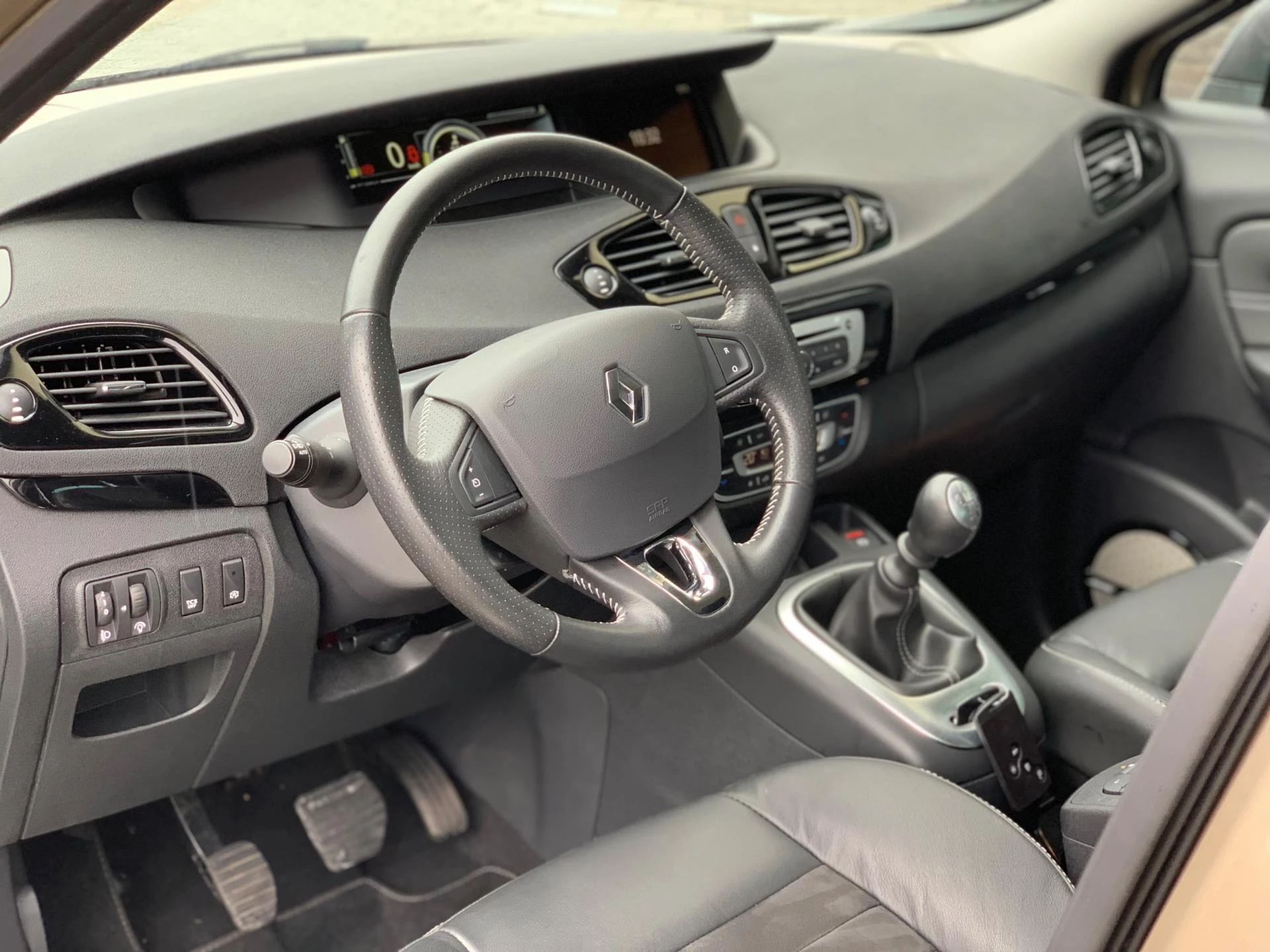 Hoofdafbeelding Renault Scénic