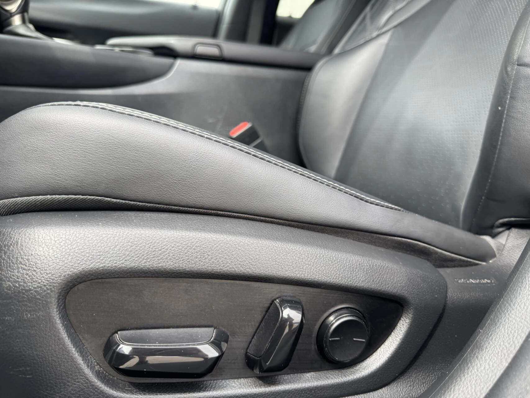 Hoofdafbeelding Lexus UX