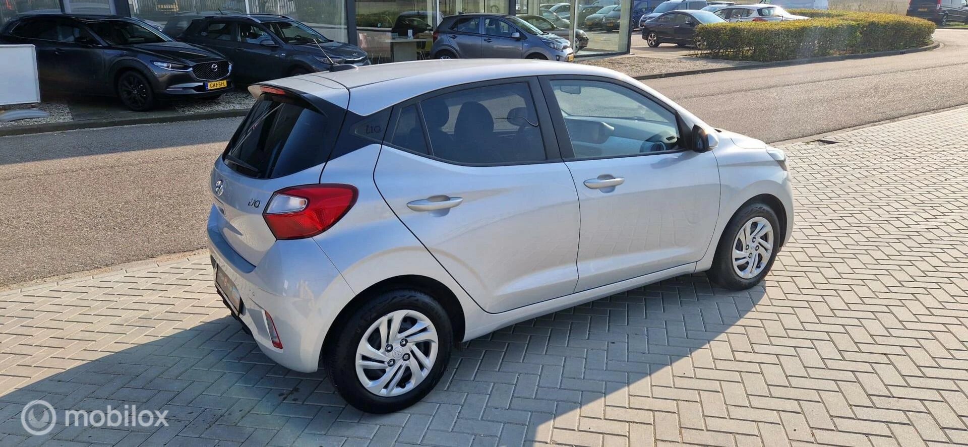 Hoofdafbeelding Hyundai i10