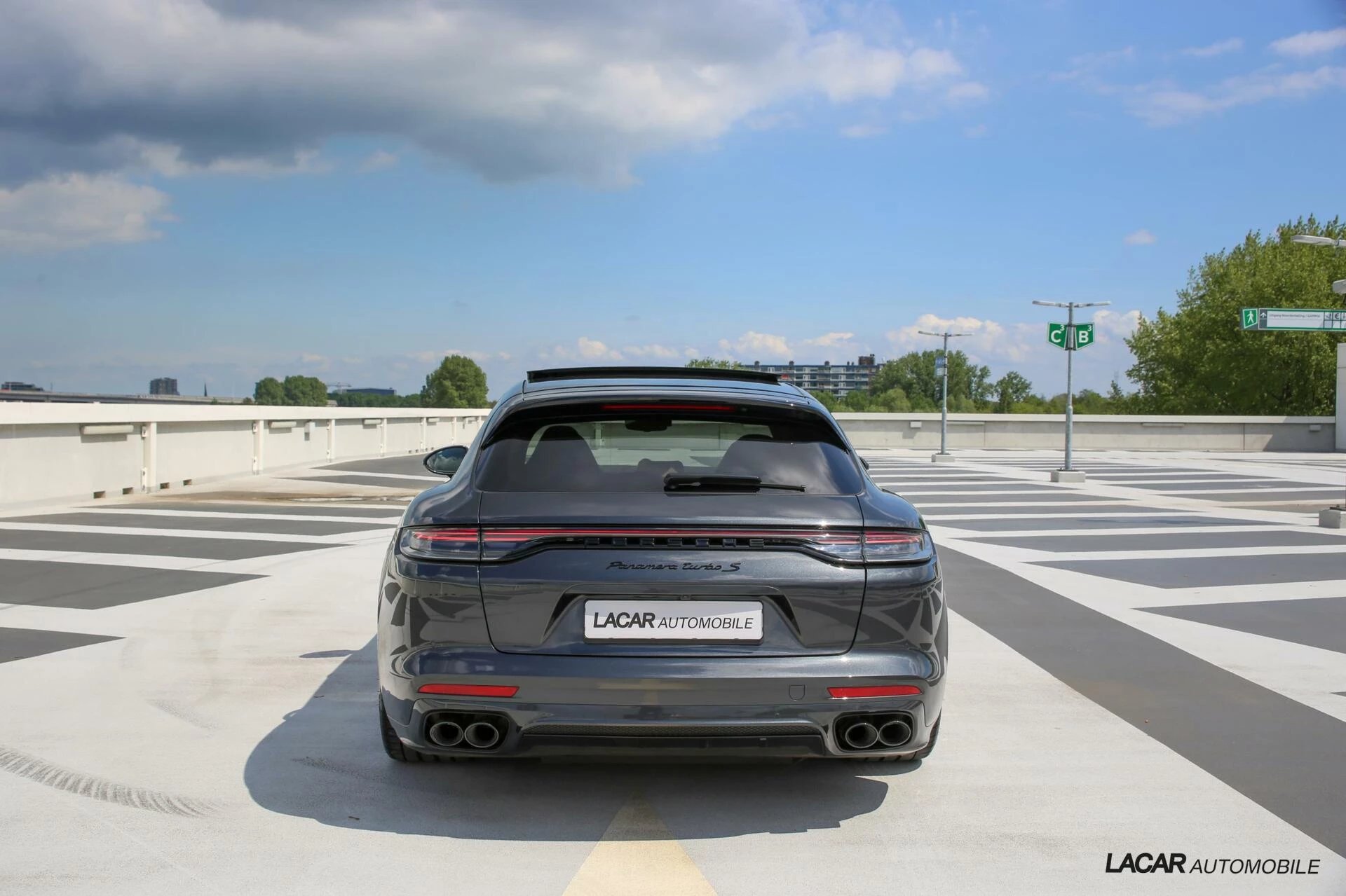 Hoofdafbeelding Porsche Panamera