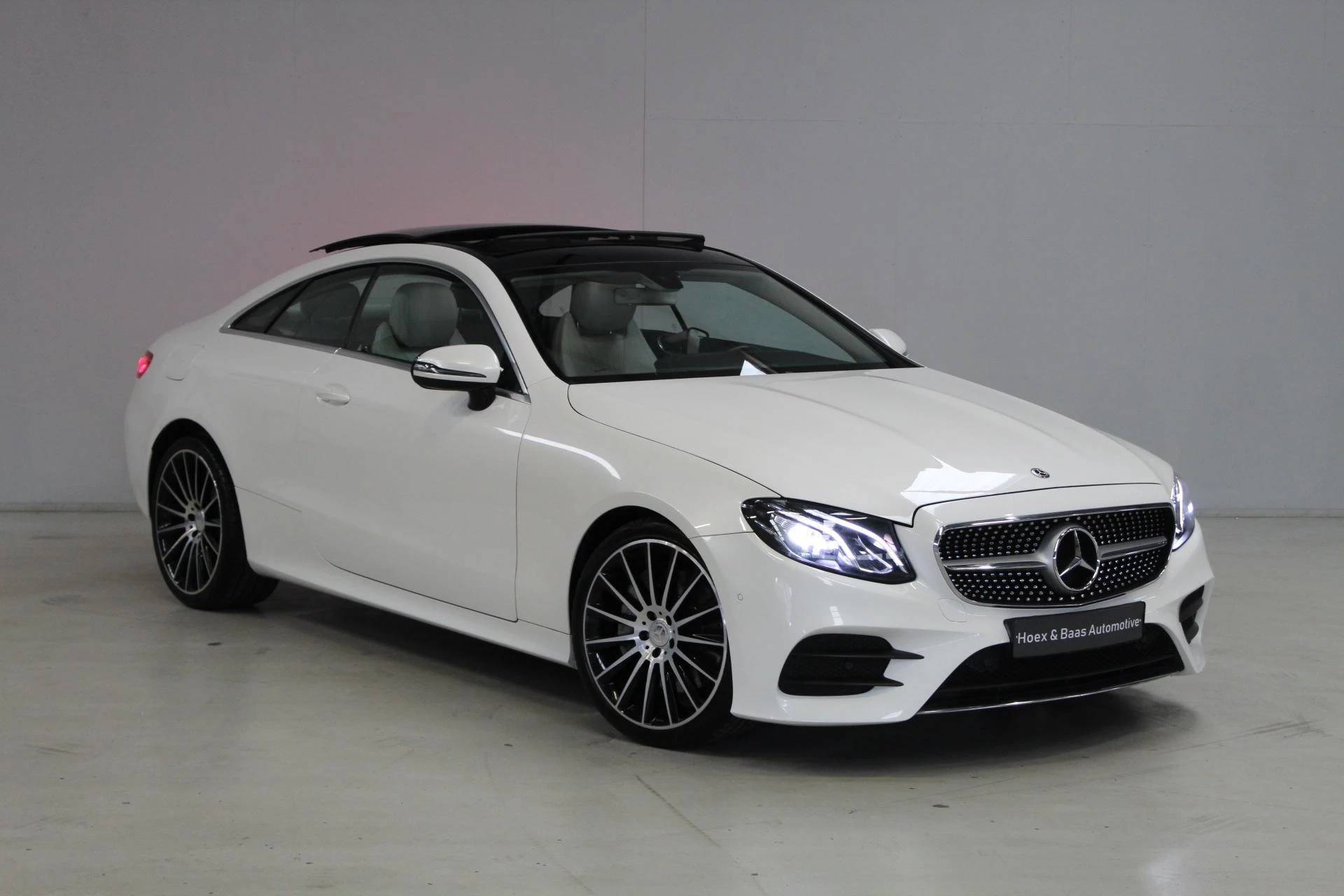 Hoofdafbeelding Mercedes-Benz E-Klasse