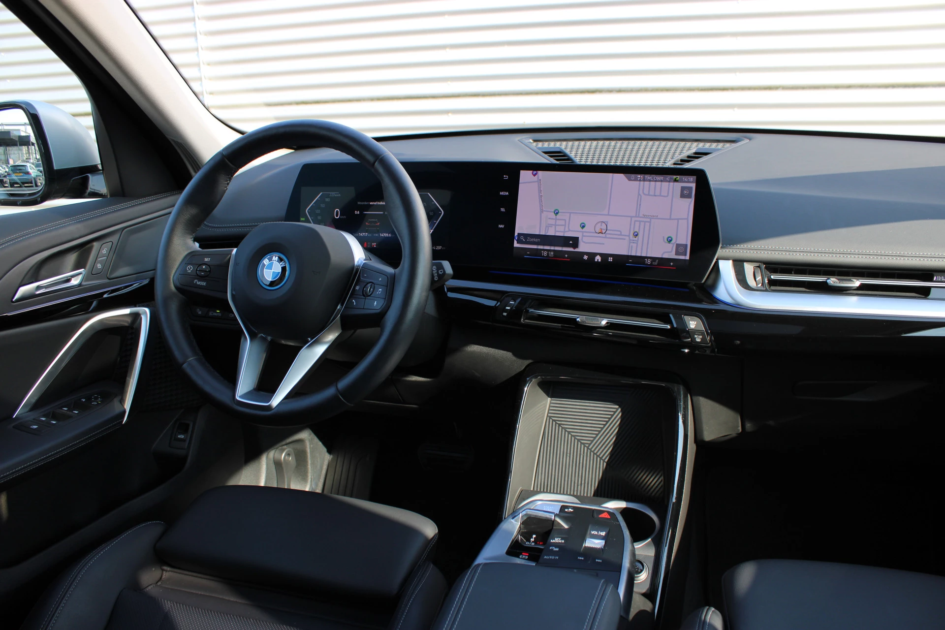 Hoofdafbeelding BMW iX1