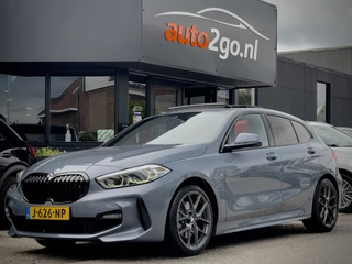 BMW 1 Serie 118i AUT7 M-SPORT HIGH EXECUTIVE EDITION PANODAK DESIGNO-SPORTLEDER NAVI CAMERA DIGI-DASH APPLE-CARPLAY LED LMV PDC