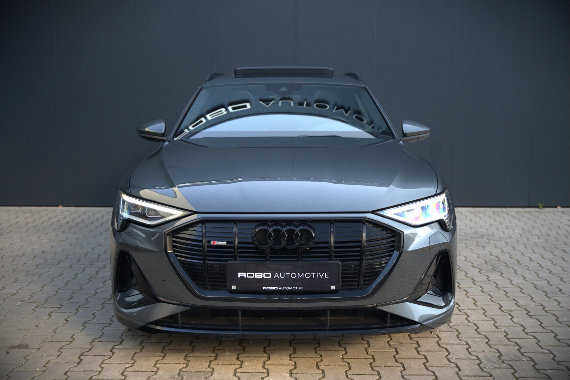 Hoofdafbeelding Audi e-tron