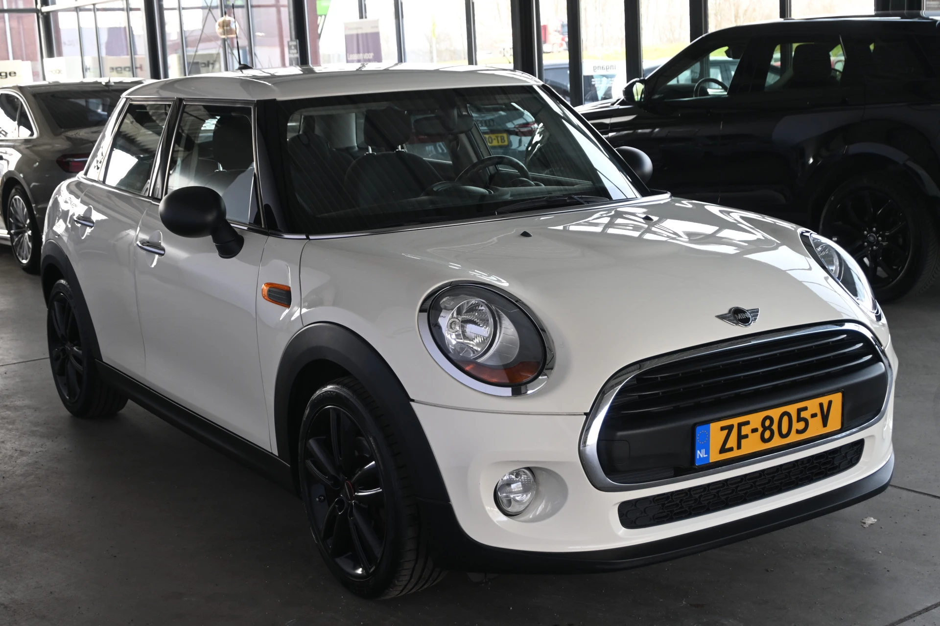 Hoofdafbeelding MINI One