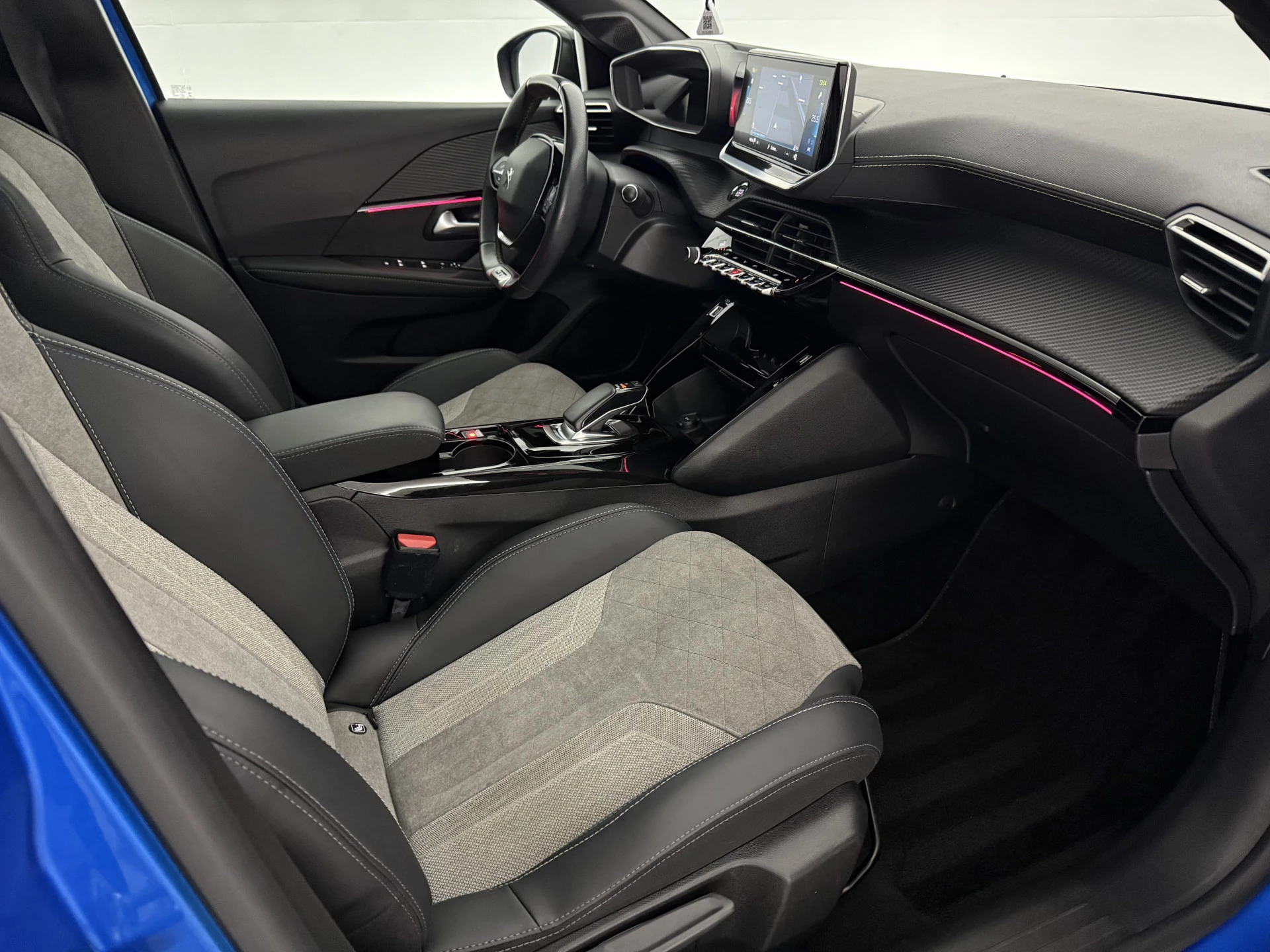 Hoofdafbeelding Peugeot e-208