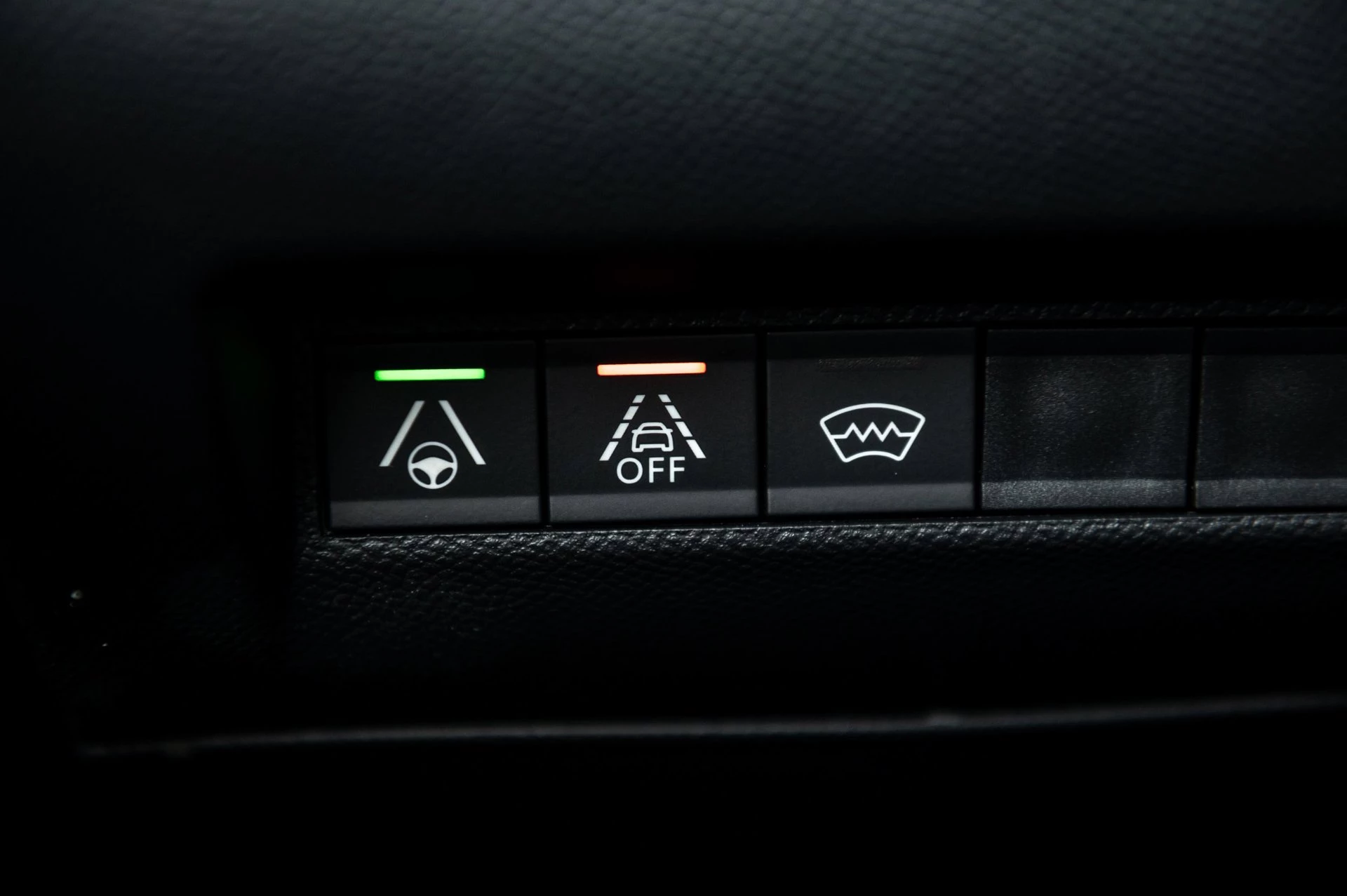 Hoofdafbeelding Peugeot e-2008