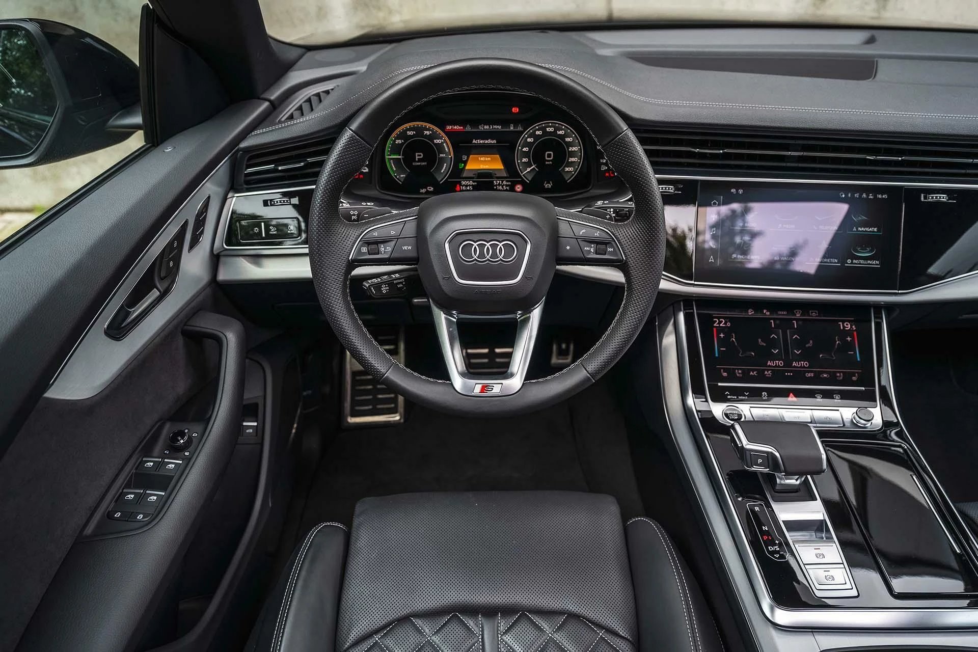 Hoofdafbeelding Audi Q8