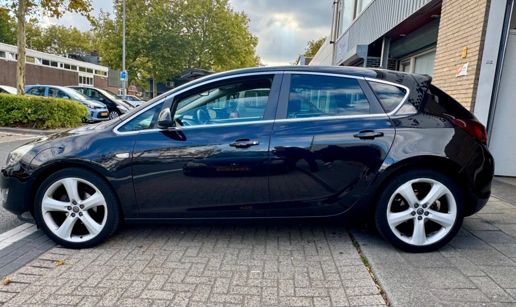Hoofdafbeelding Opel Astra