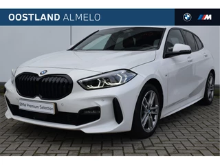 BMW 1 Serie 118i High Executive M Sport Automaat / Panoramadak / Sportstoelen / LED / M Sportonderstel / Leder / Live Cockpit Professional