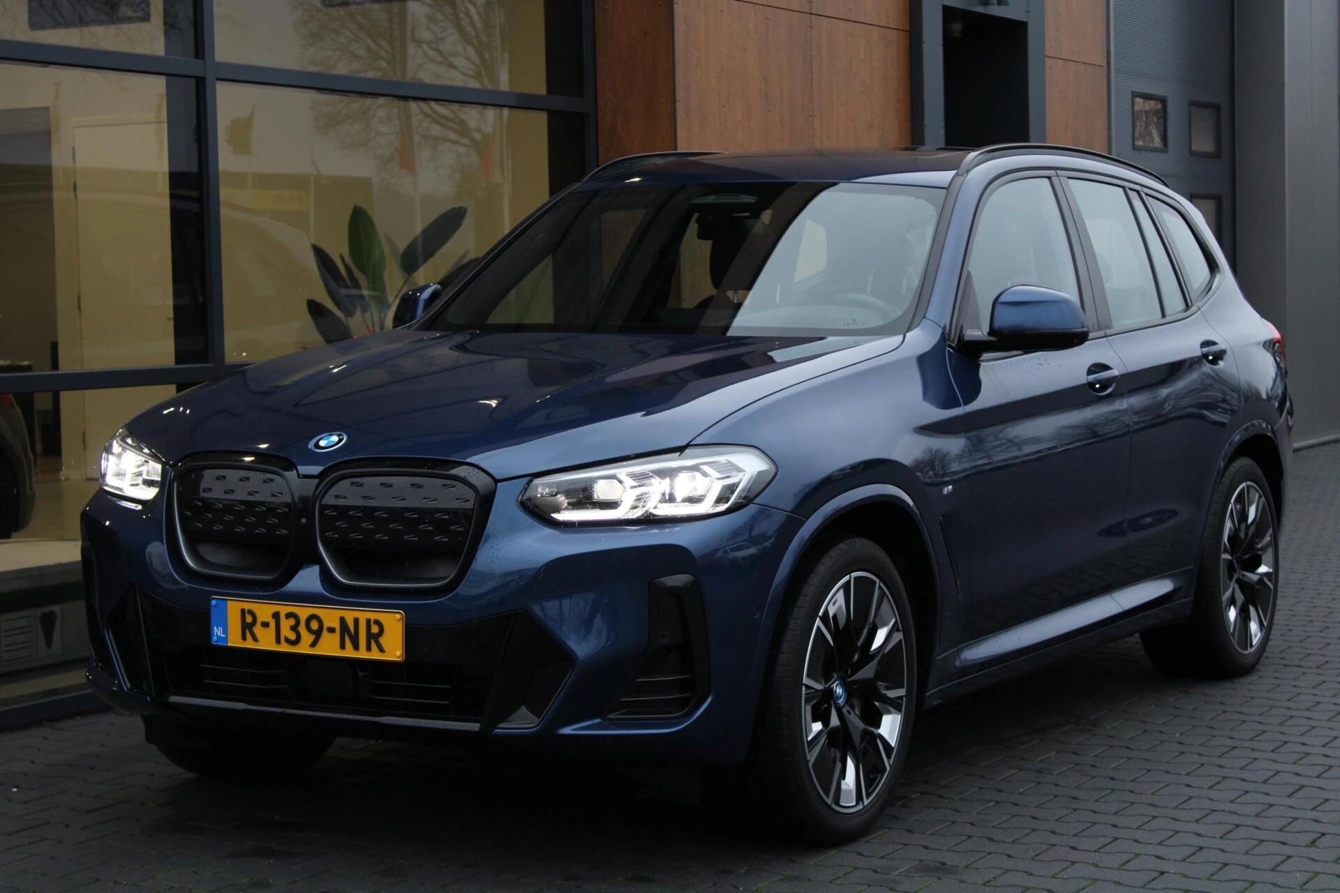 Hoofdafbeelding BMW iX3