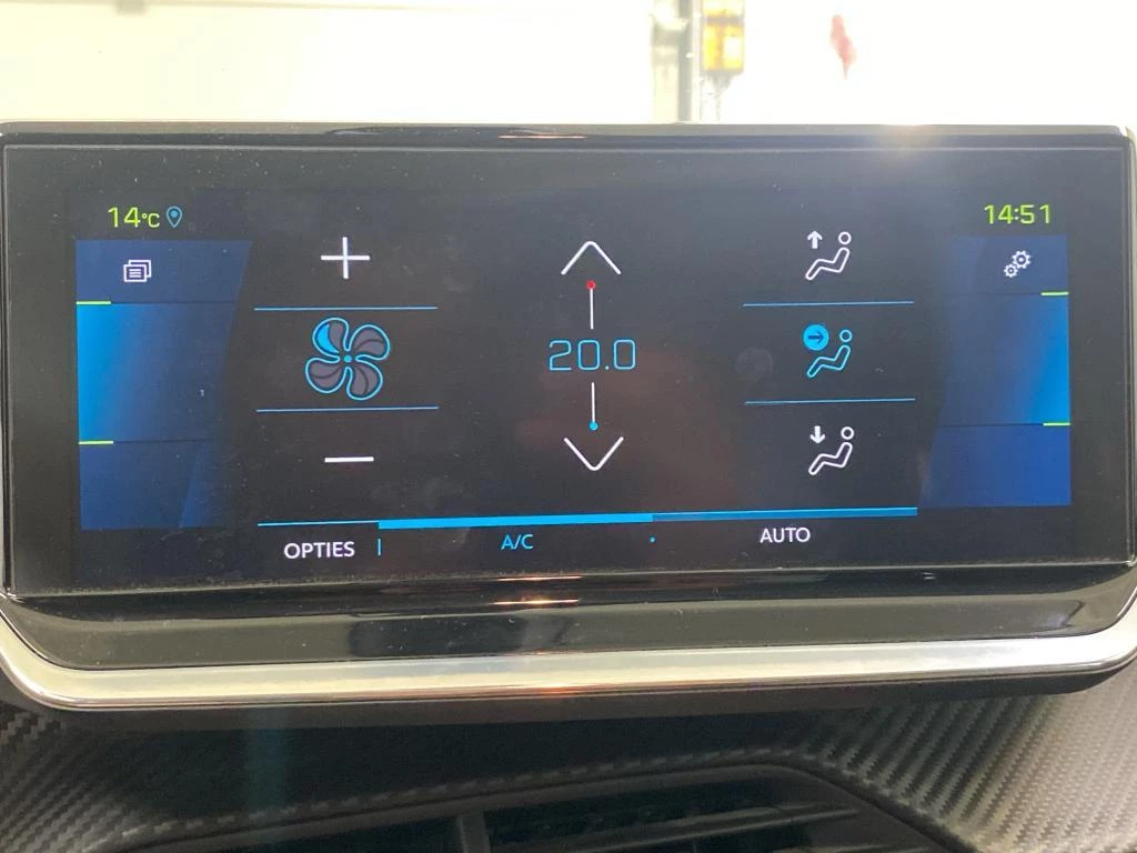 Hoofdafbeelding Peugeot e-208