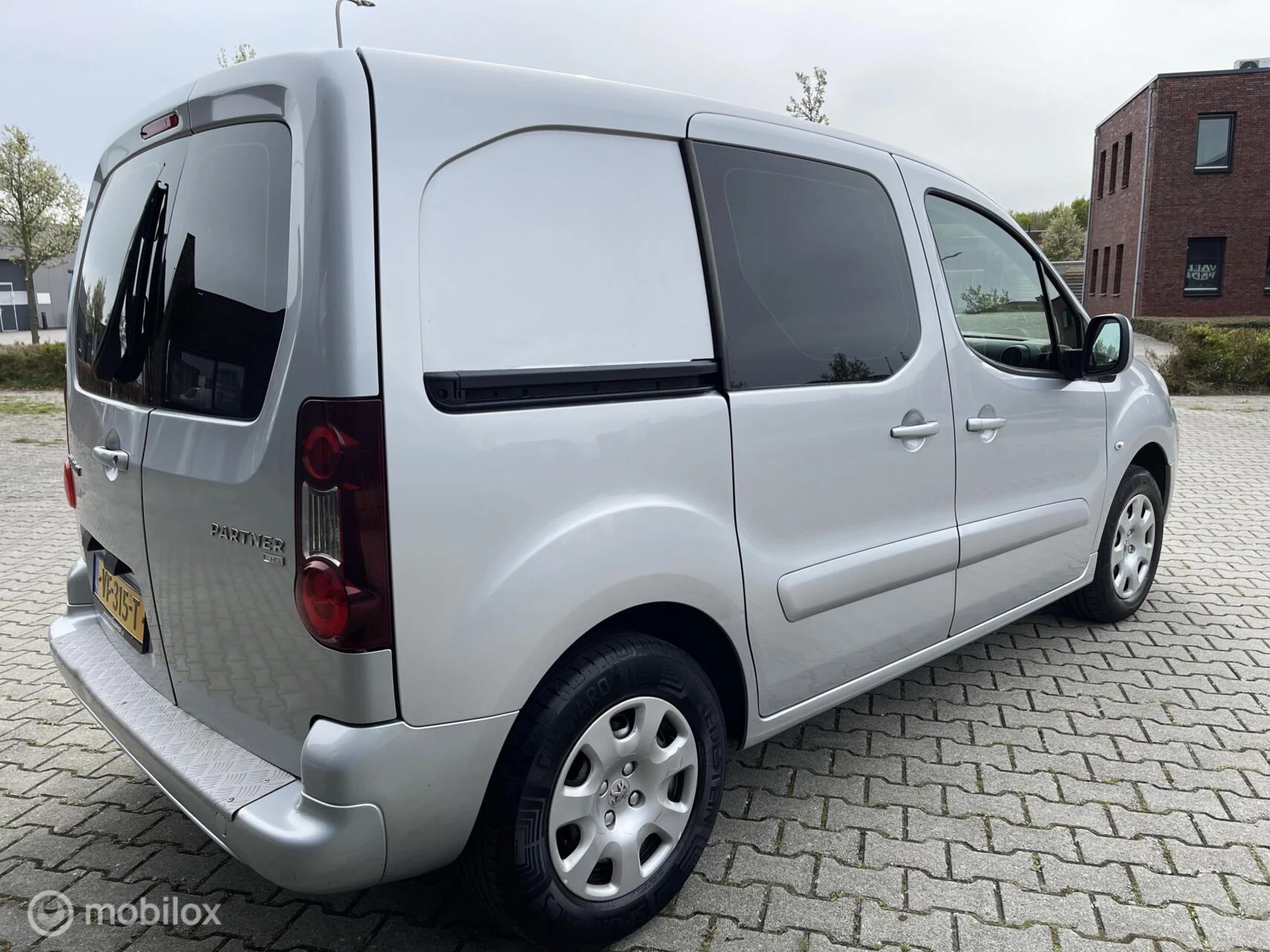 Hoofdafbeelding Peugeot Partner