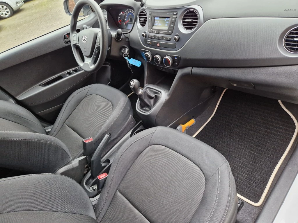 Hoofdafbeelding Hyundai i10