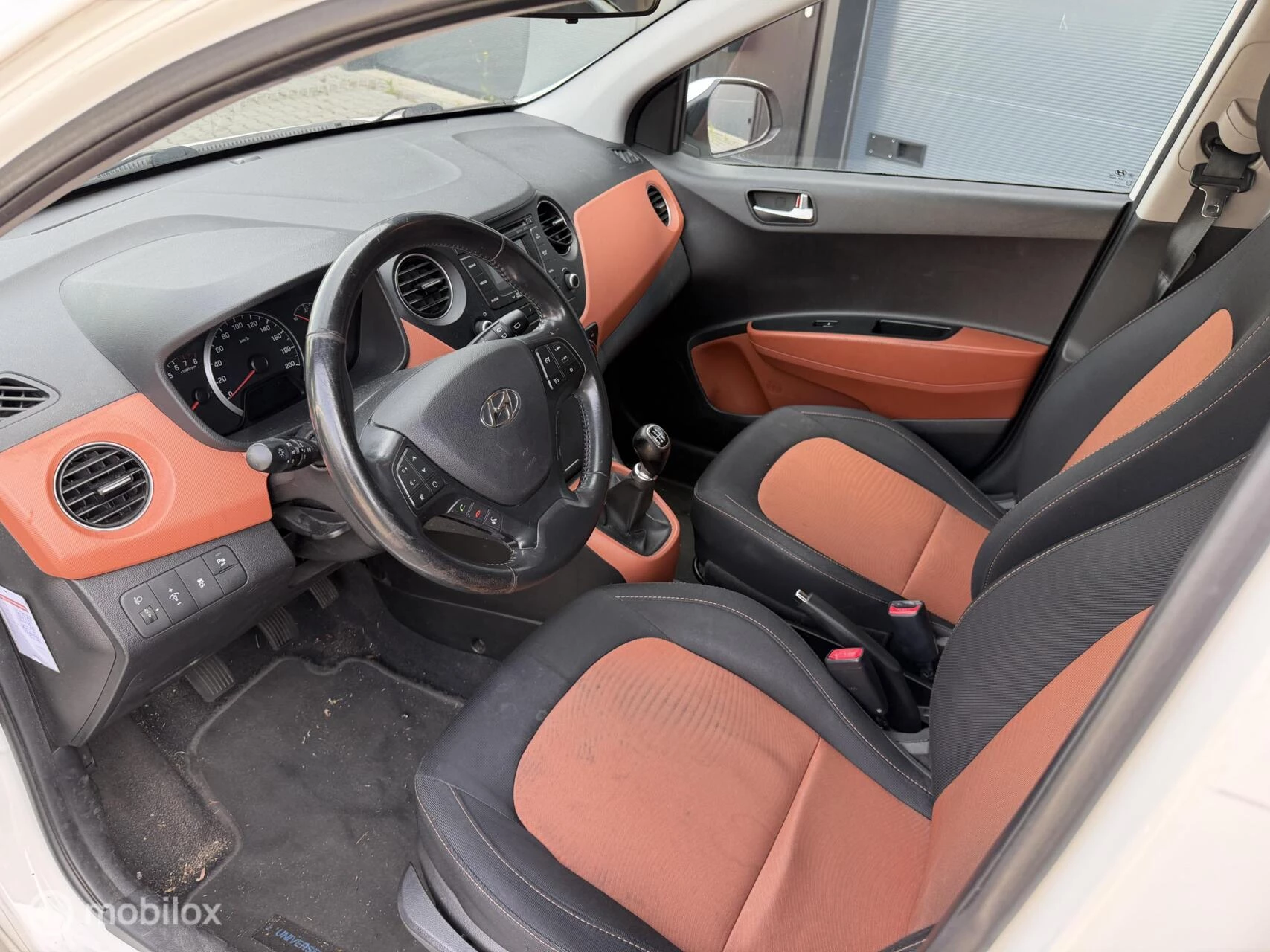 Hoofdafbeelding Hyundai i10