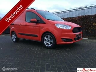 Hoofdafbeelding Ford Transit Courier