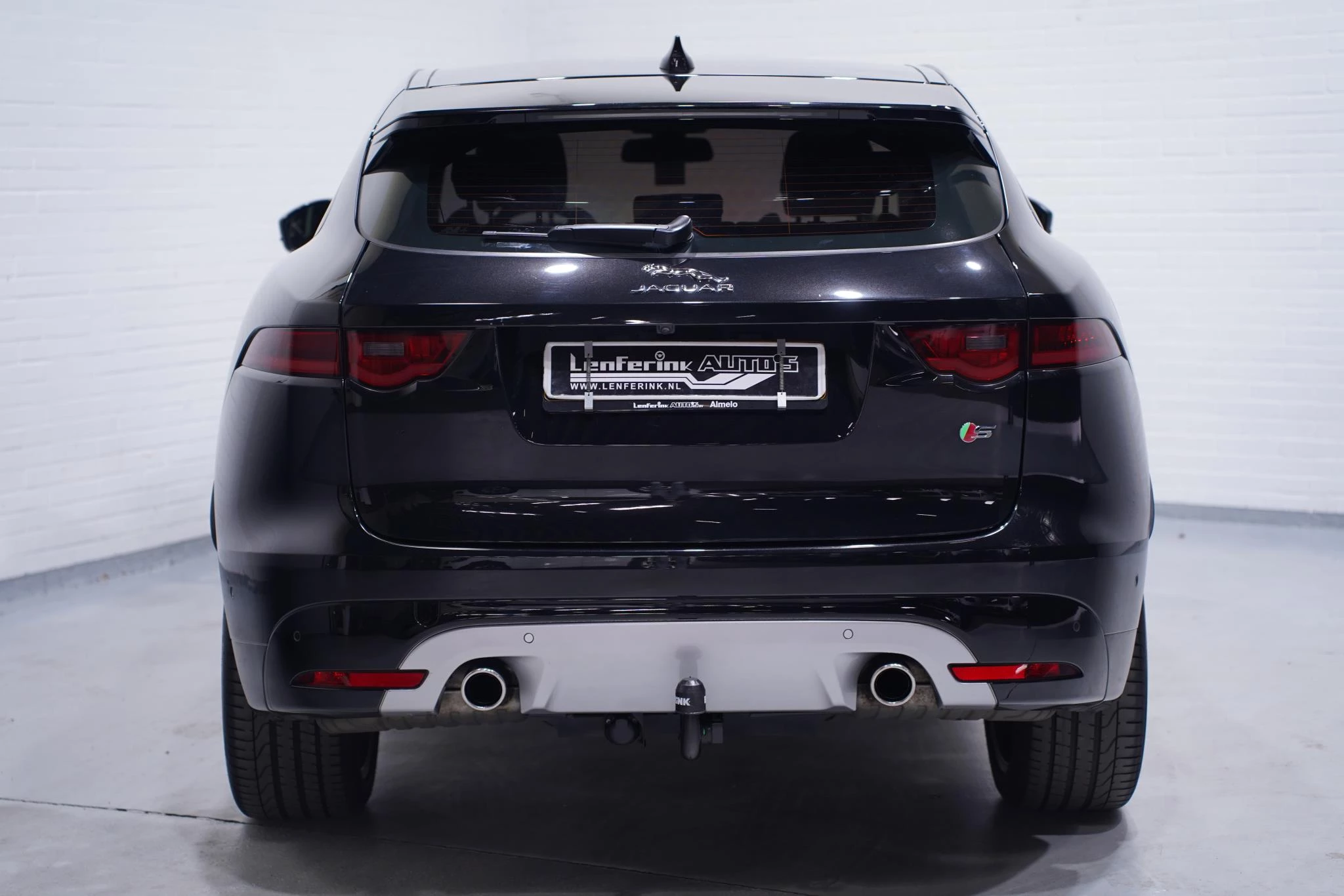 Hoofdafbeelding Jaguar F-PACE