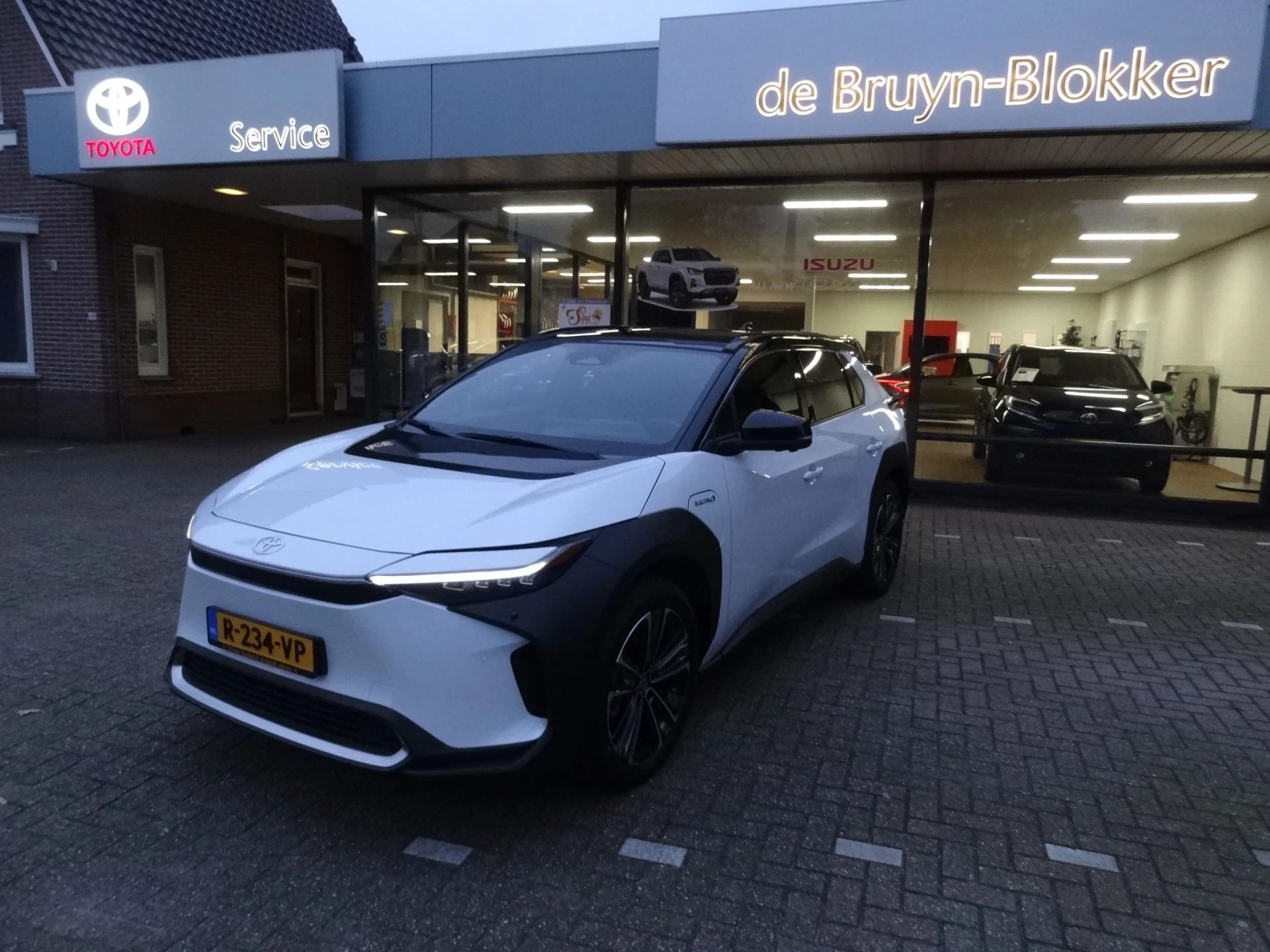 Hoofdafbeelding Toyota bZ4X