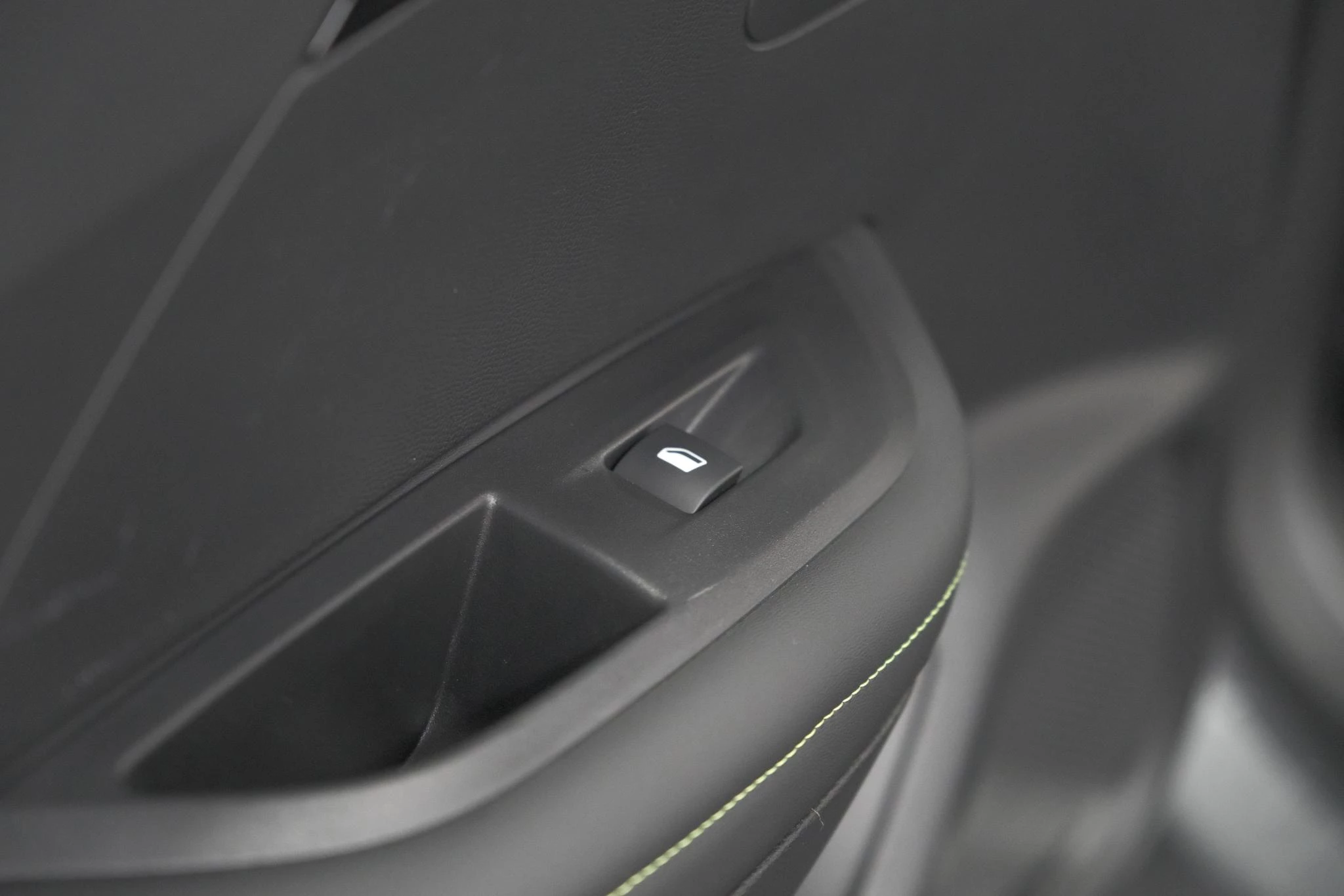 Hoofdafbeelding Peugeot e-2008