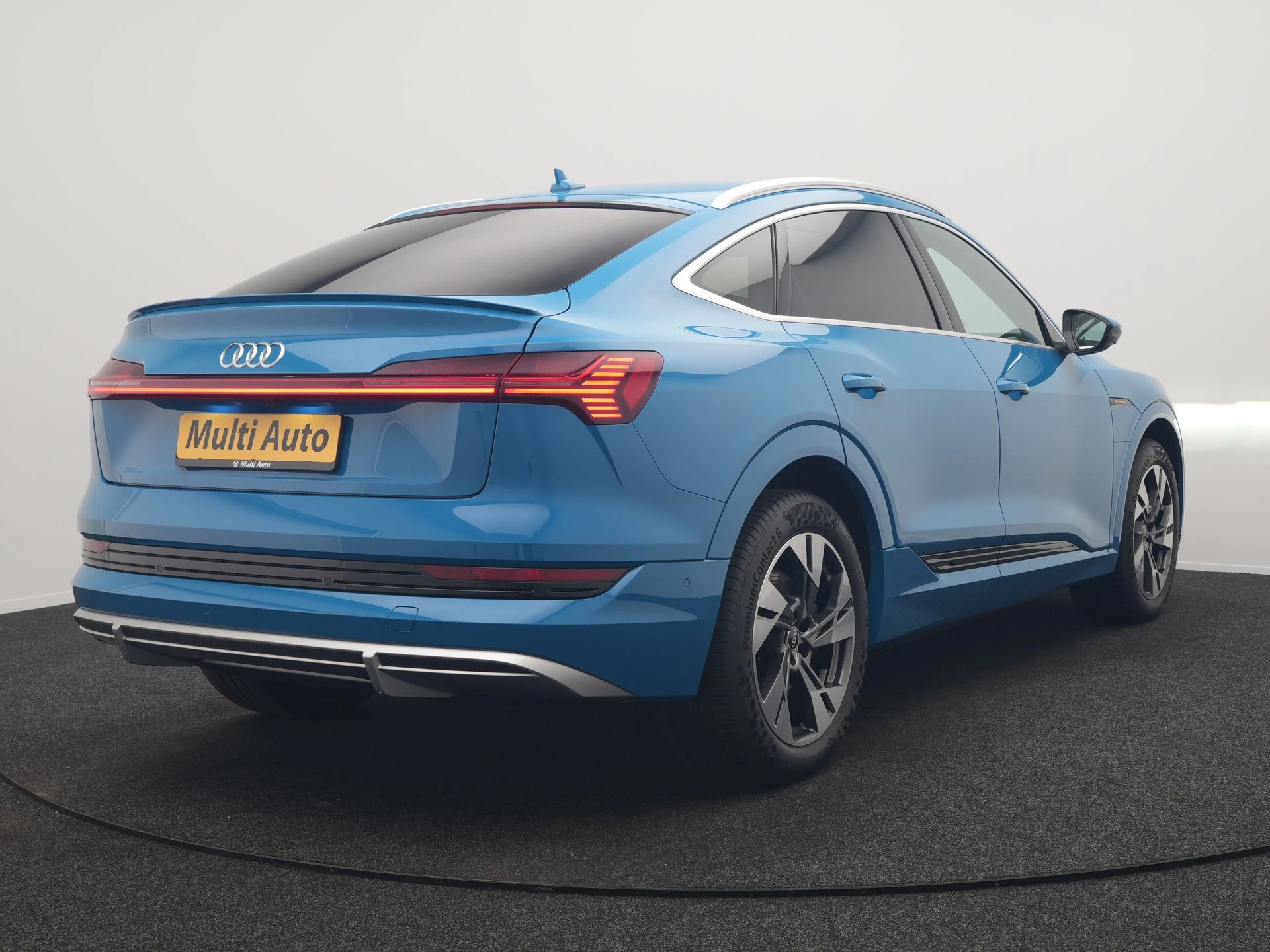 Hoofdafbeelding Audi e-tron