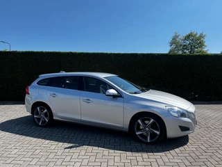 Volvo V60 2.0T R-DESIGN Adaptive Cruise I Trekhaak I All-in prijs!