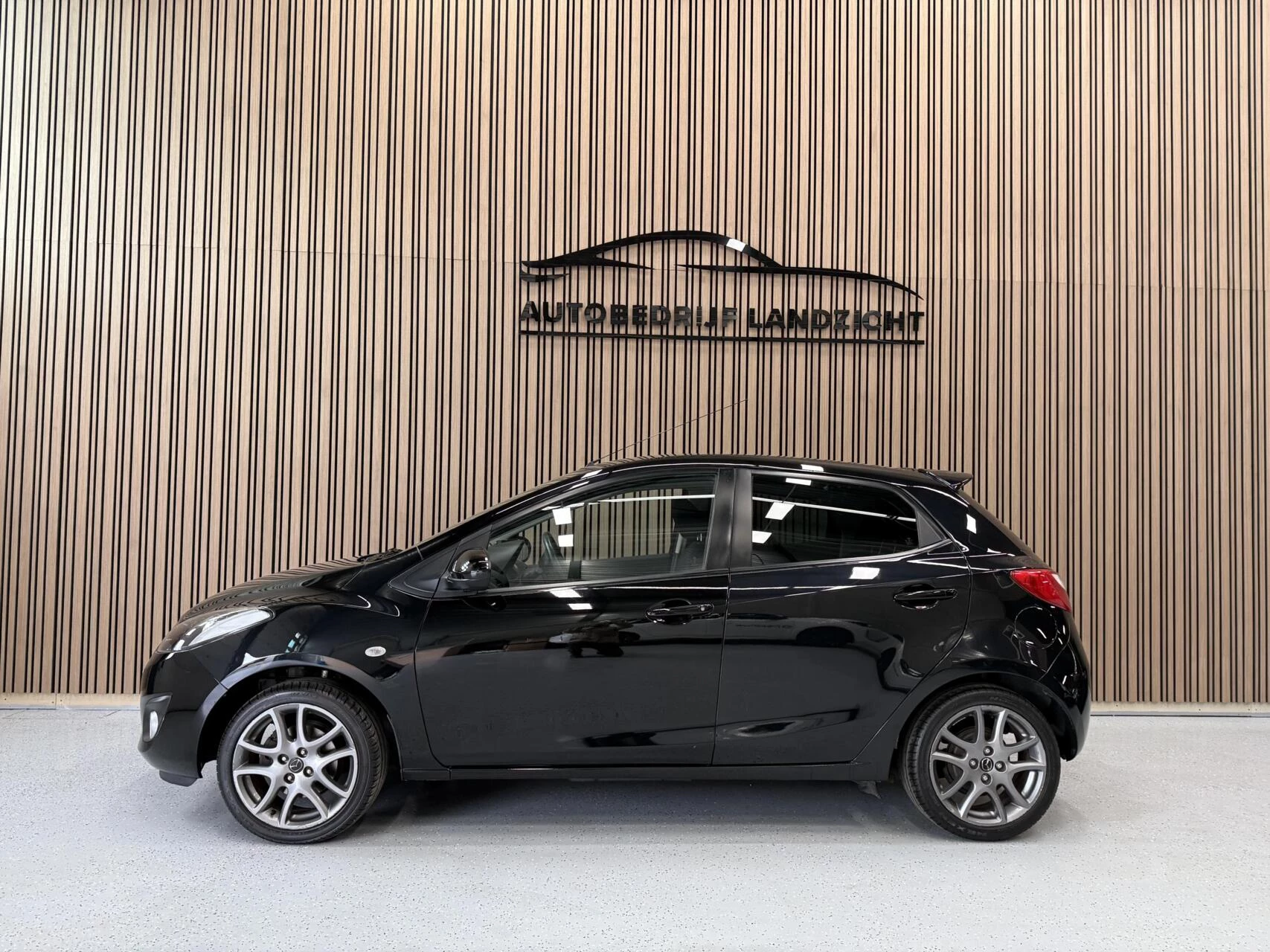 Hoofdafbeelding Mazda 2