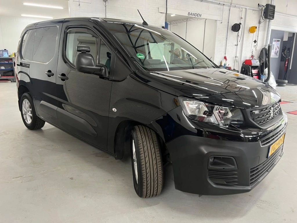 Hoofdafbeelding Peugeot Partner