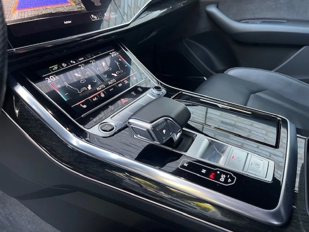 Hoofdafbeelding Audi Q8