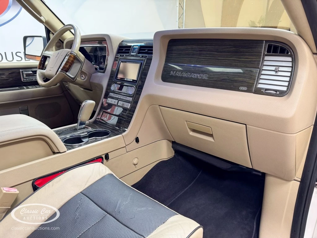 Hoofdafbeelding Lincoln Navigator