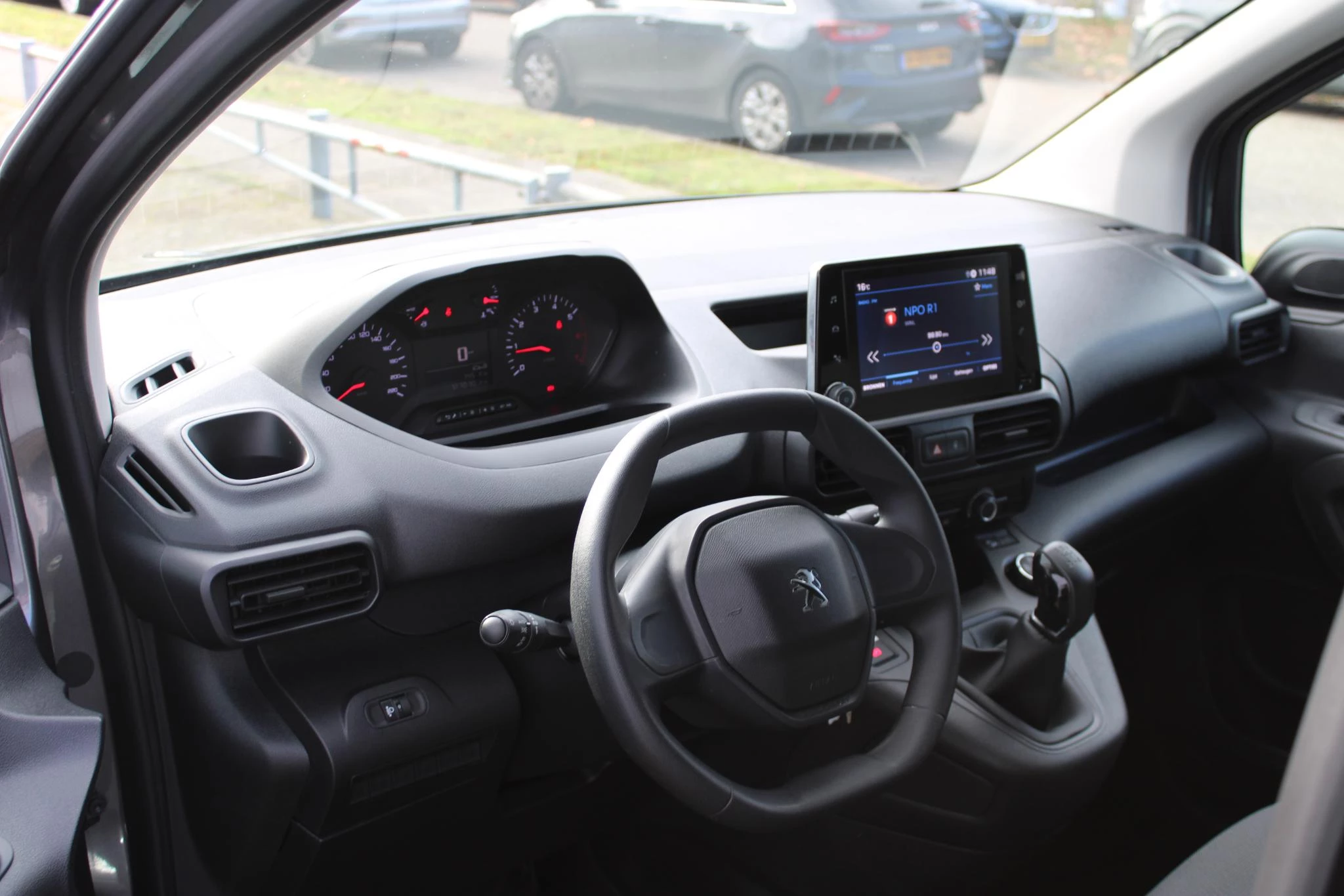 Hoofdafbeelding Peugeot Partner