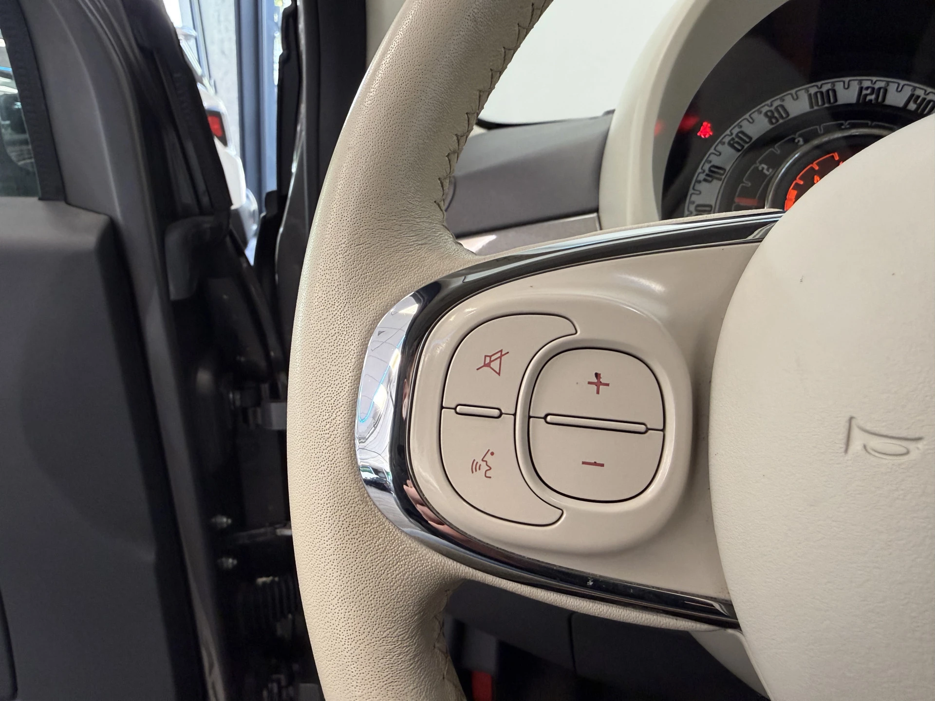 Hoofdafbeelding Fiat 500C