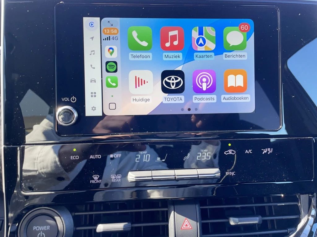 Hoofdafbeelding Toyota bZ4X