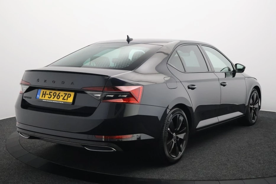 Hoofdafbeelding Škoda Superb