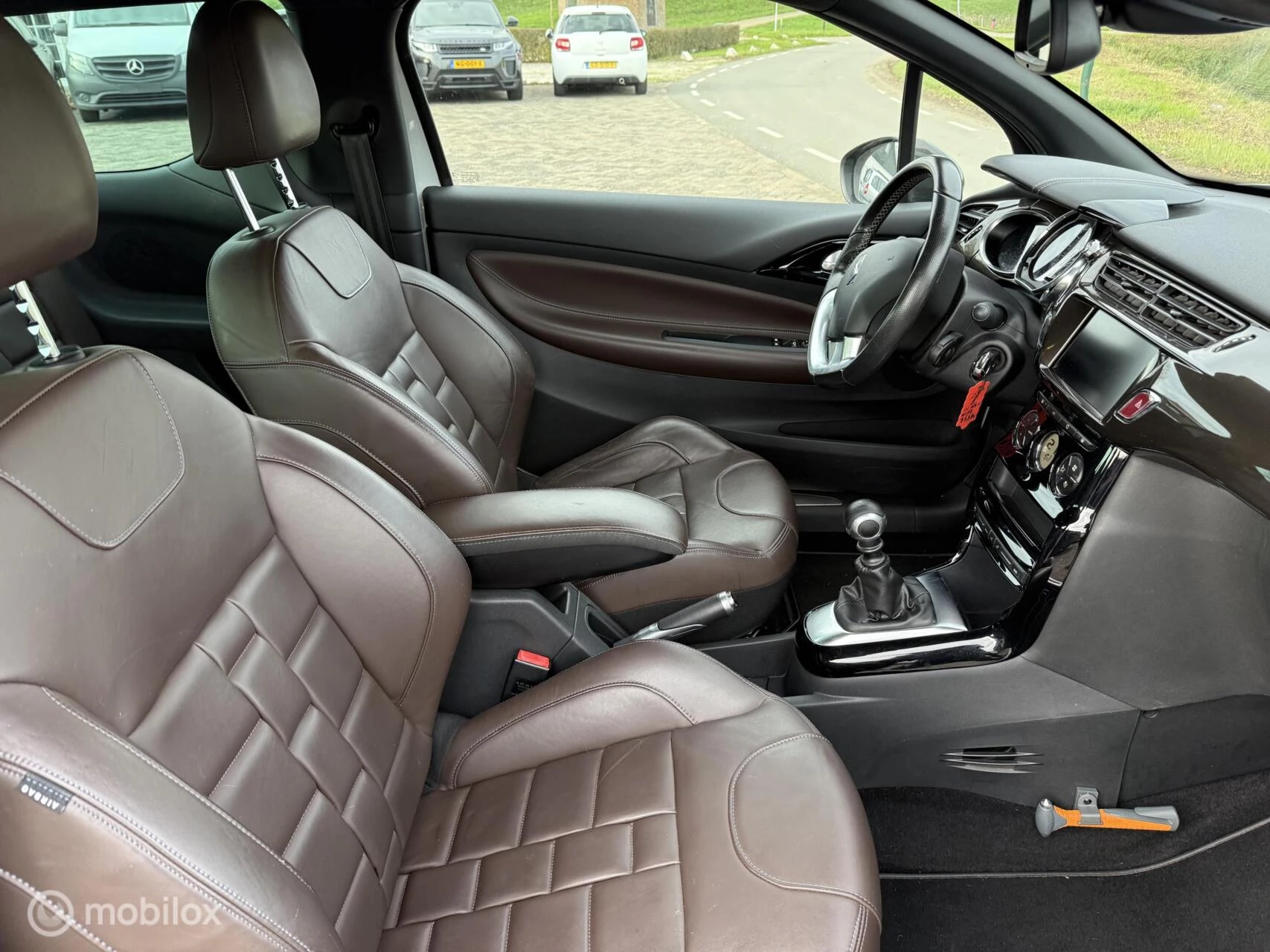 Hoofdafbeelding DS DS 3