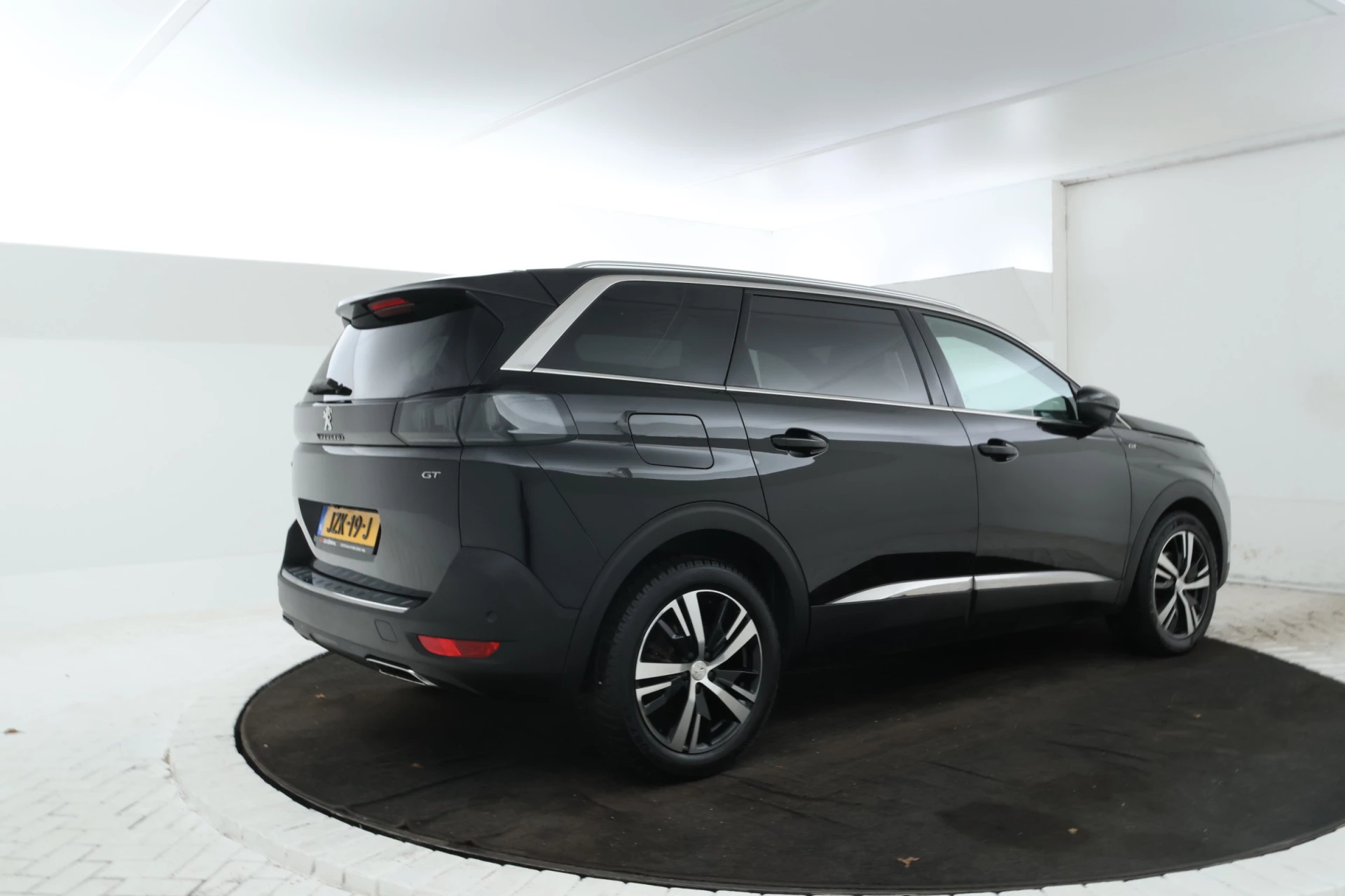 Hoofdafbeelding Peugeot 5008