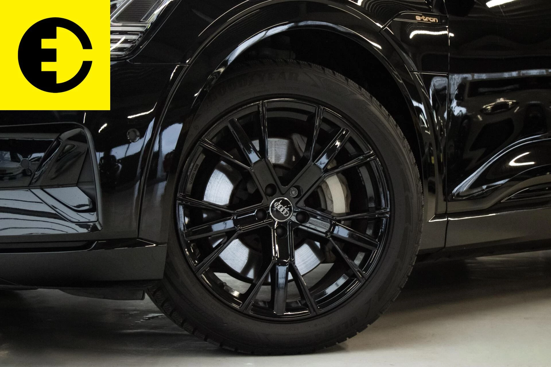 Hoofdafbeelding Audi e-tron