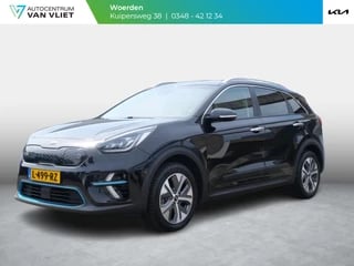 Hoofdafbeelding Kia e-Niro Kia e-Niro DynamicPlusLine 64 kWh | Schuif/Kantel dak | Navigatie | Achteruitrijcamera | Carplay | SEPP Subsidie € 2.000,- beschikbaar